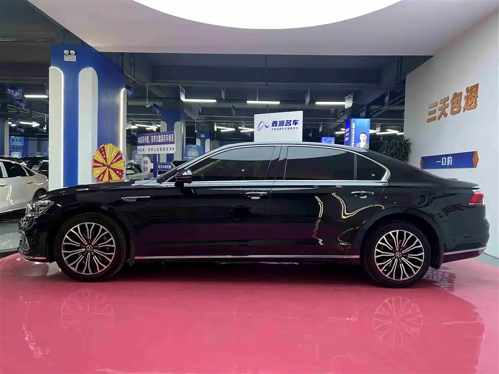 Volkswagen Phideon 2022 — фото 10