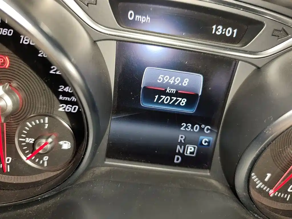 Mercedes-Benz GLA 2019 — фото 13