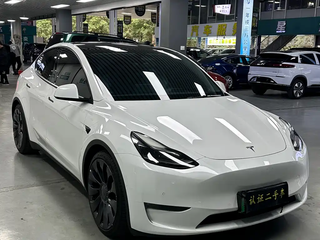Tesla Model Y 2022 — фото 3