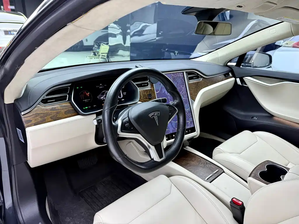Tesla Model S 2018 — фото 5