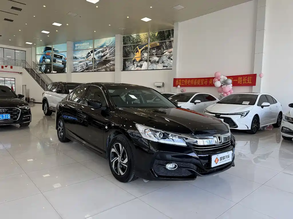 Honda Accord 2017 — фото 2