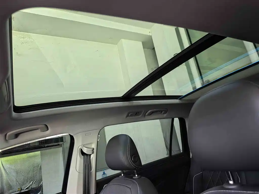 Volkswagen Tiguan L 2023 — фото 14