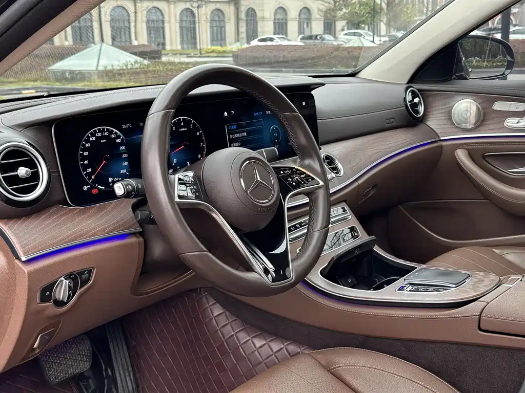 Mercedes-Benz E-Class 2022 — фото 22