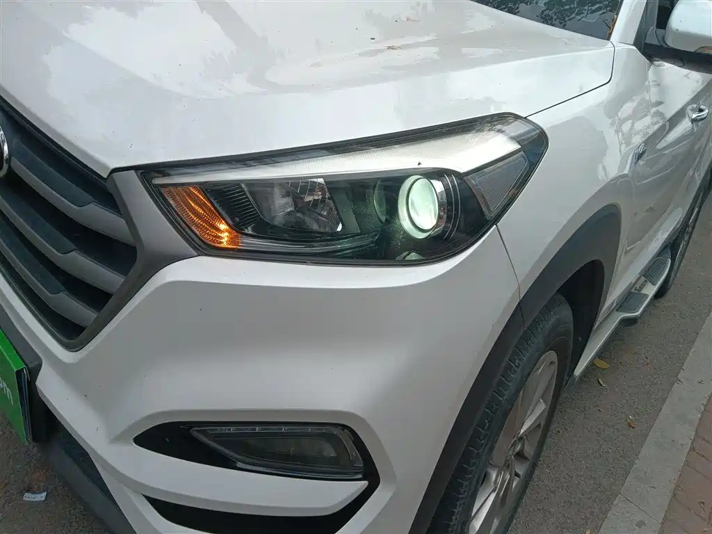 Hyundai Tucson 2017 — фото 24