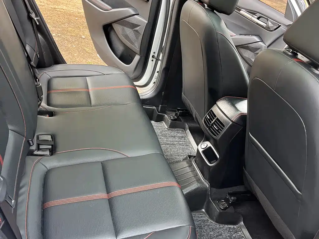 Kia KX3 2022 — фото 16
