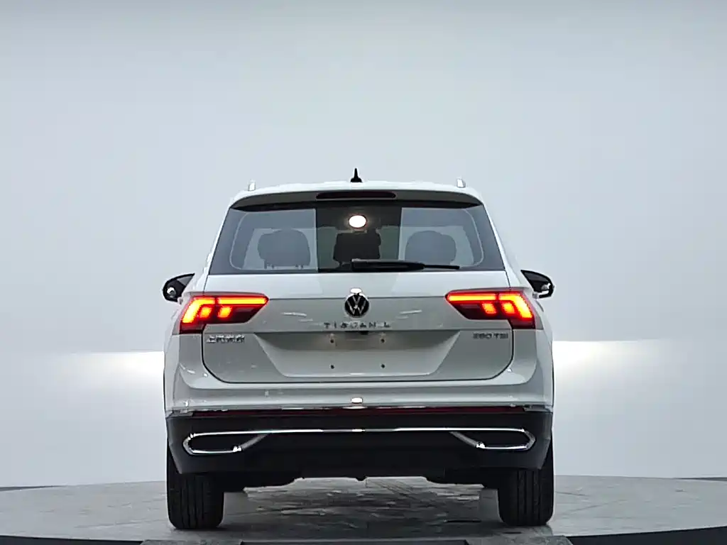 Volkswagen Tiguan L 2023 — фото 7