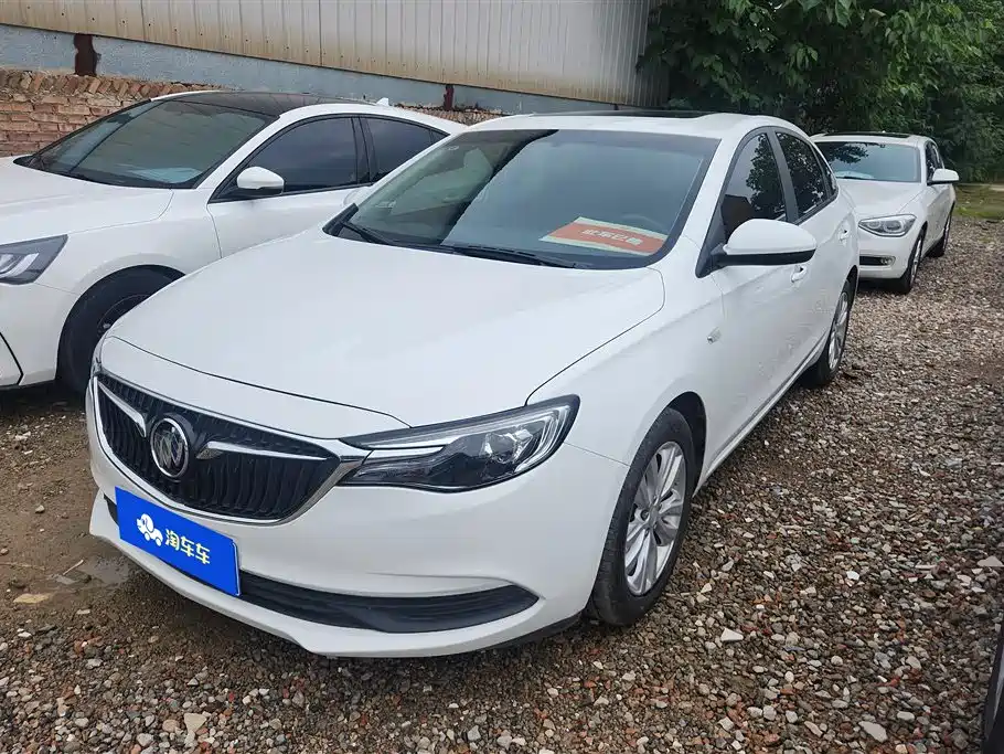 Buick Excelle 2022 — фото 1