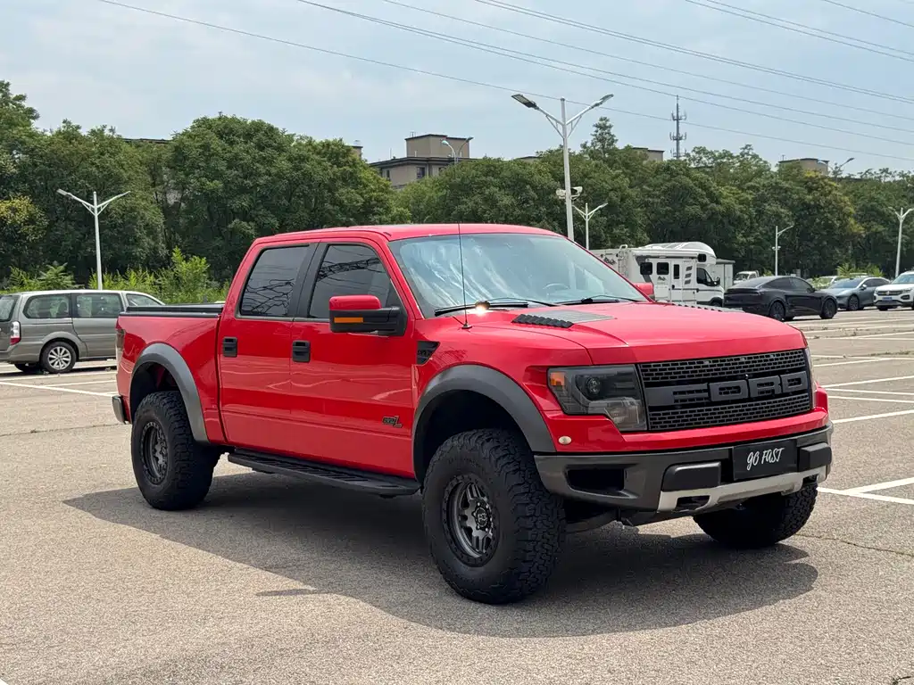Ford F-150 Raptor 2014