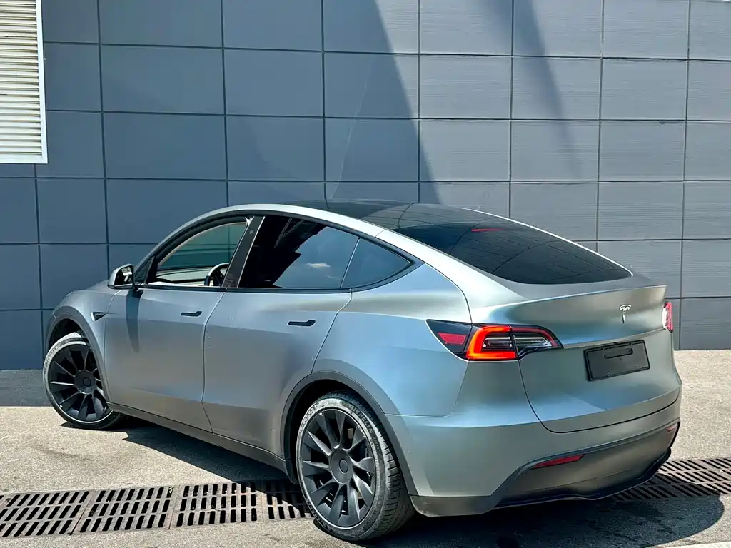 Tesla Model Y 2021 — фото 10