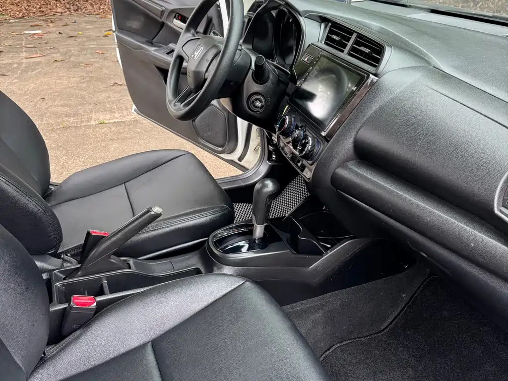 Honda Fit 2019 — фото 9