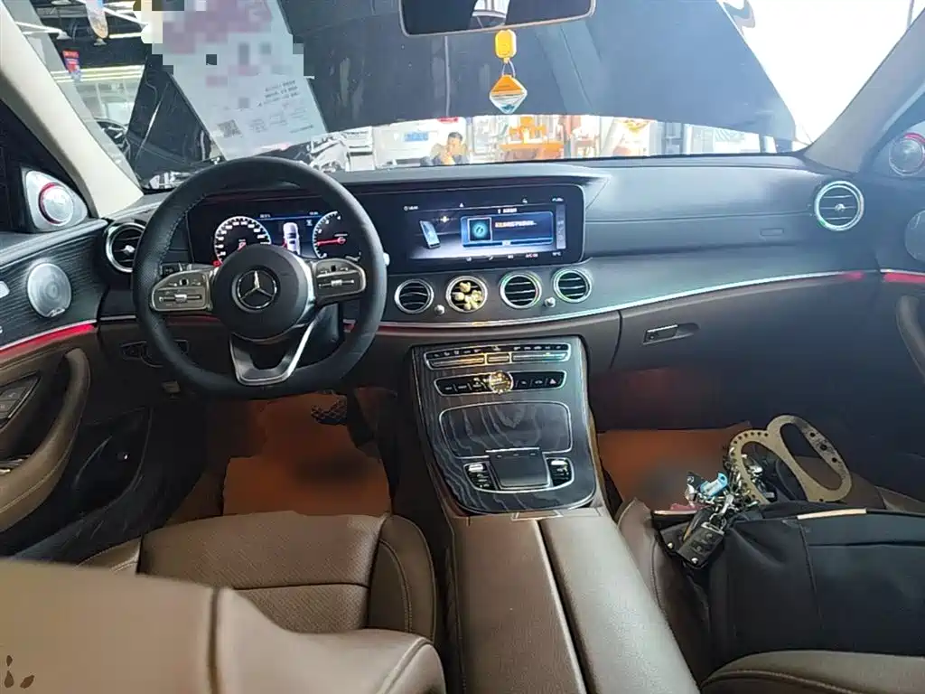 Mercedes-Benz E-Class 2020 — фото 10