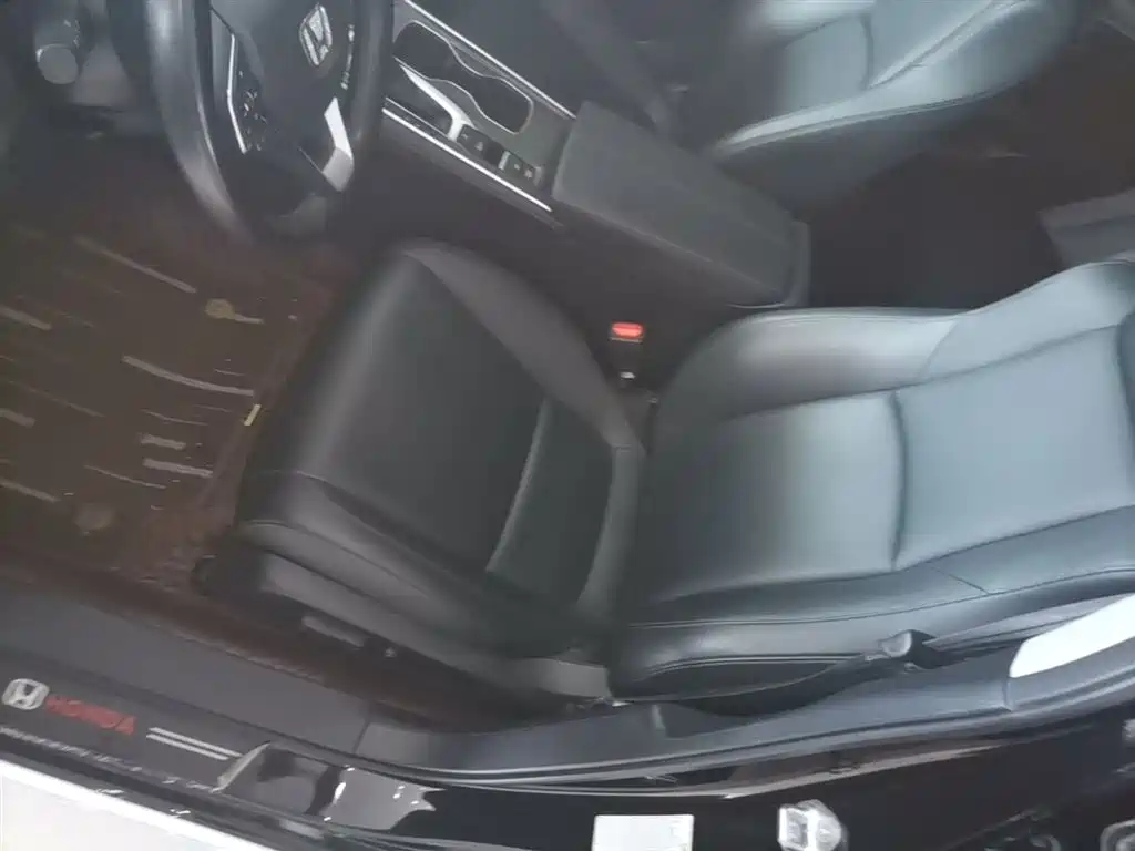 Honda Accord 2022 — фото 15