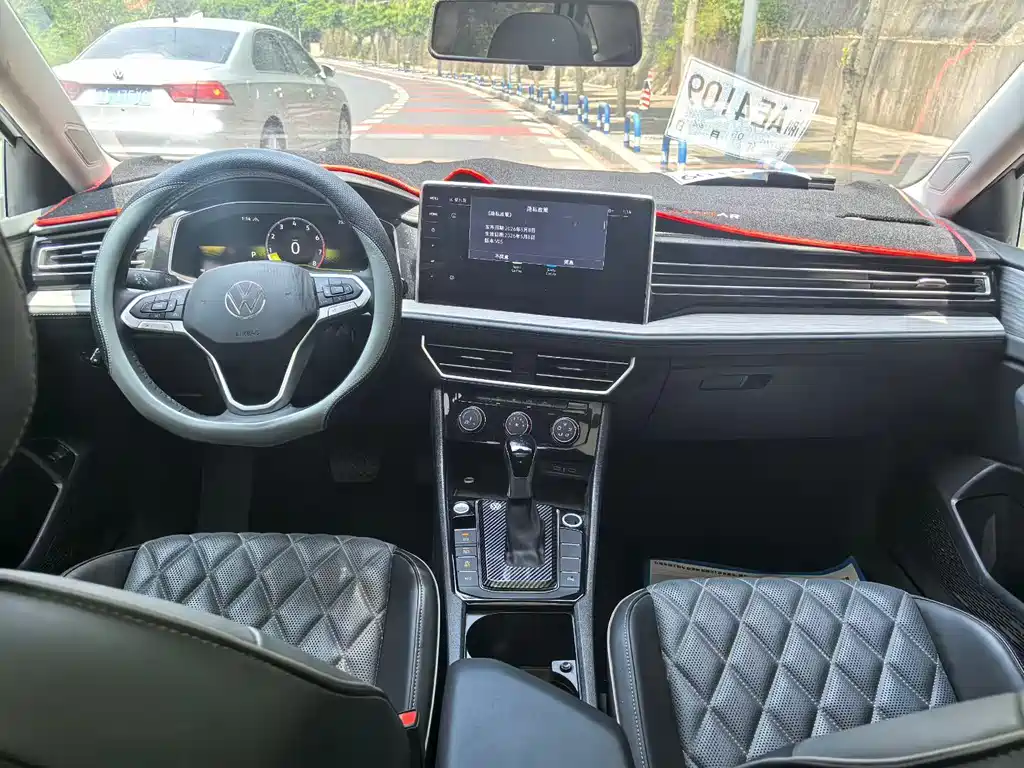 Volkswagen Sagitar 2025