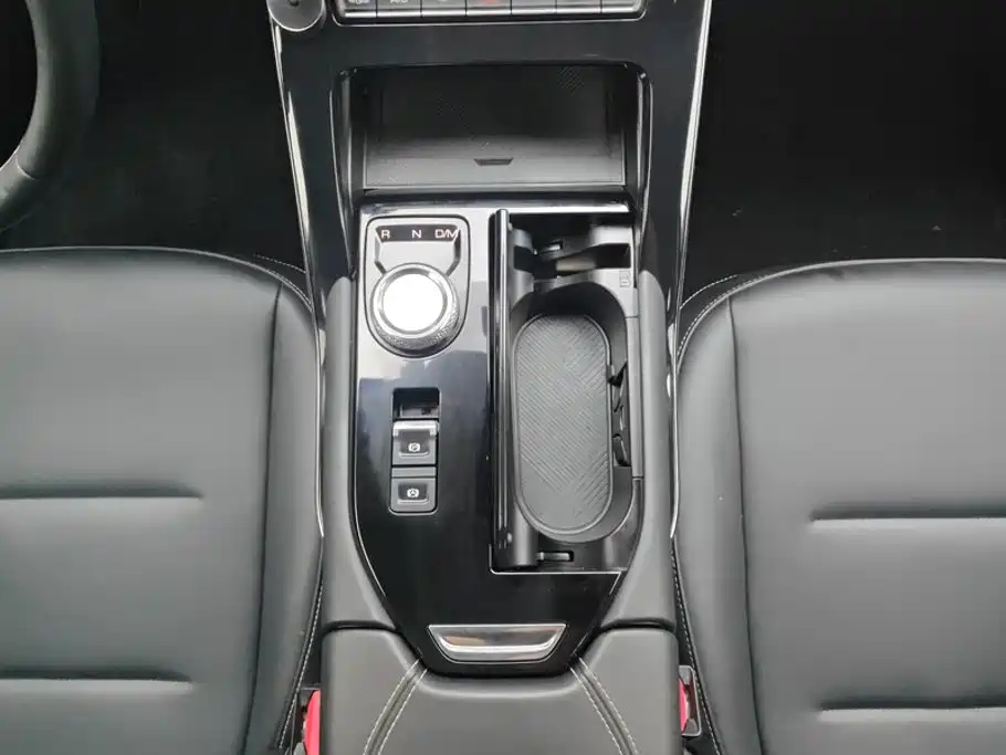Haval H6 2023 — фото 16