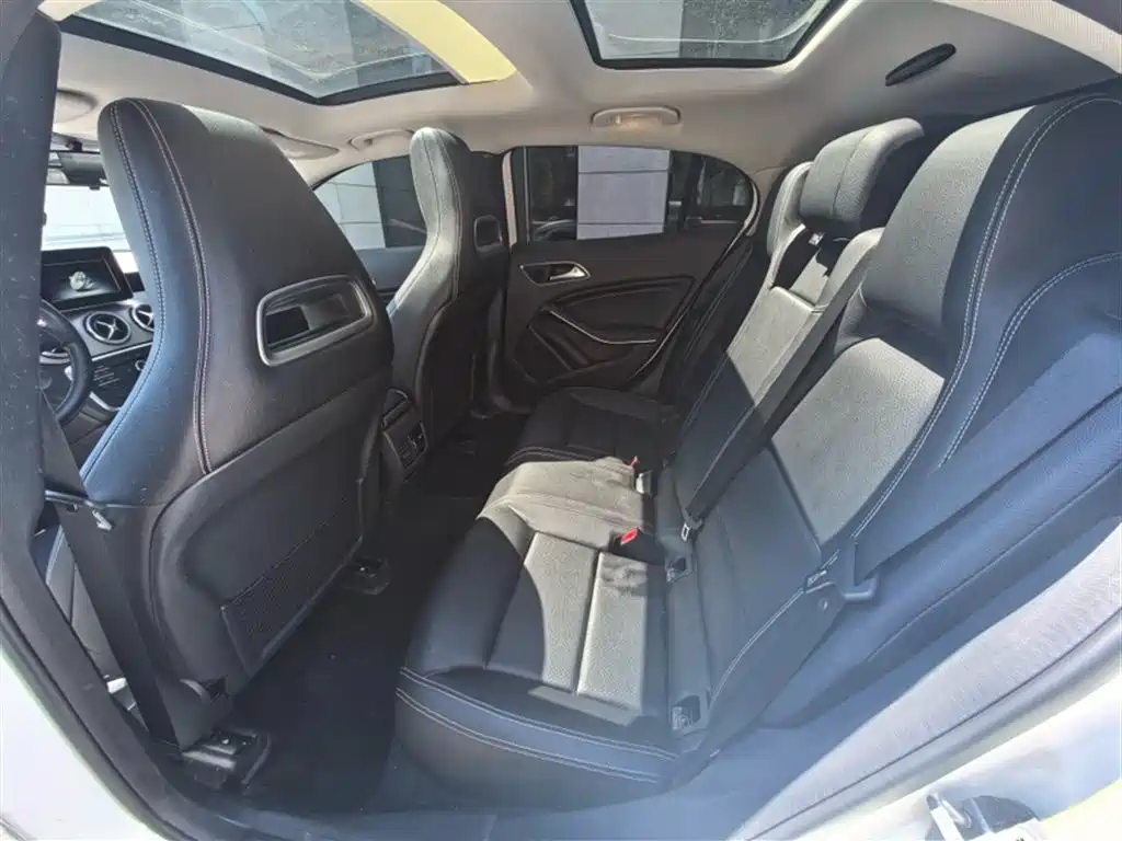 Mercedes-Benz GLA 2016 — фото 20