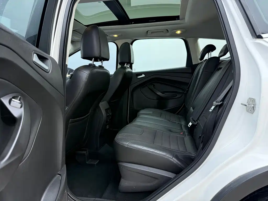 Ford Kuga 2016 — фото 6