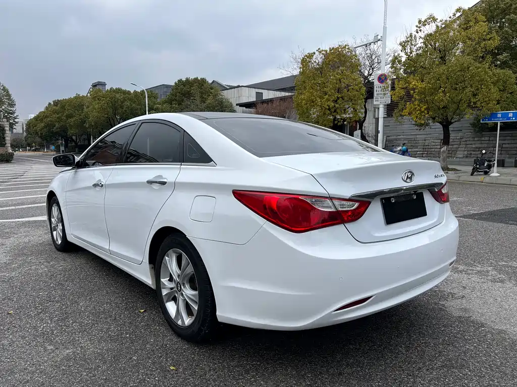 Hyundai Sonata 2014 — фото 6