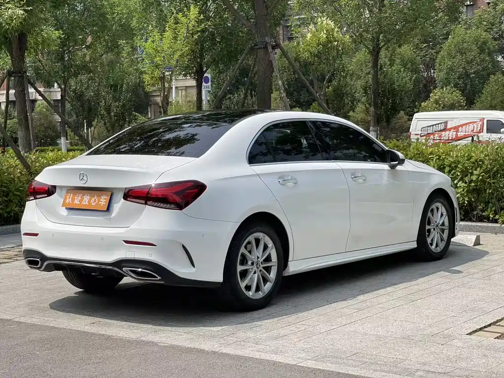 Mercedes-Benz A-Class 2019 — фото 8