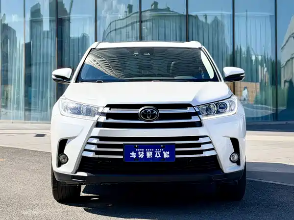 Toyota Highlander 2021