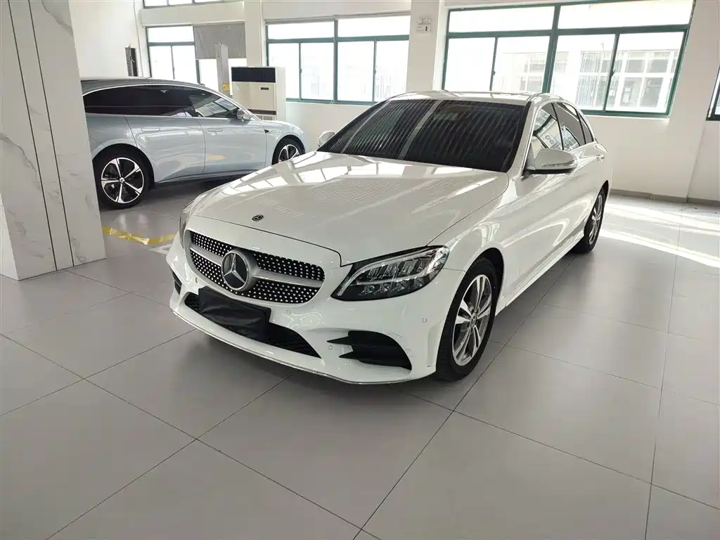 Mercedes-Benz C-Class 2020 — фото 18