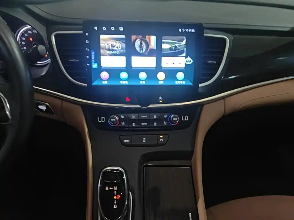 Buick LaCrosse 2017 — фото 13