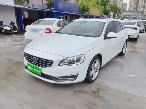 Volvo V60 2015