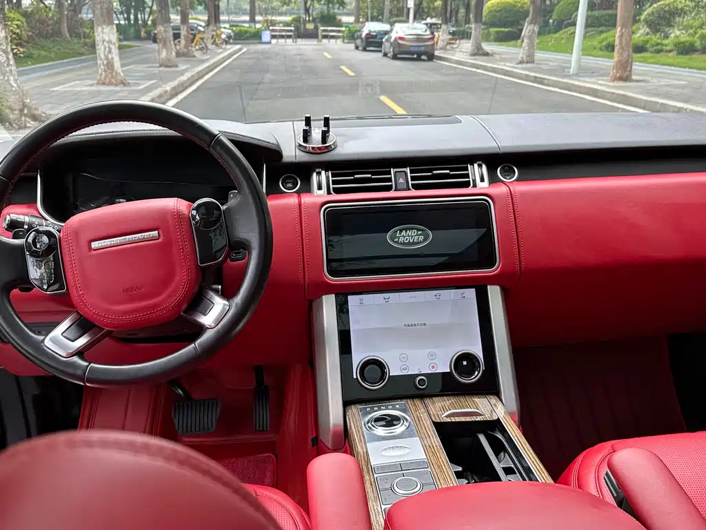 Land Rover Range Rover 2019 — фото 11