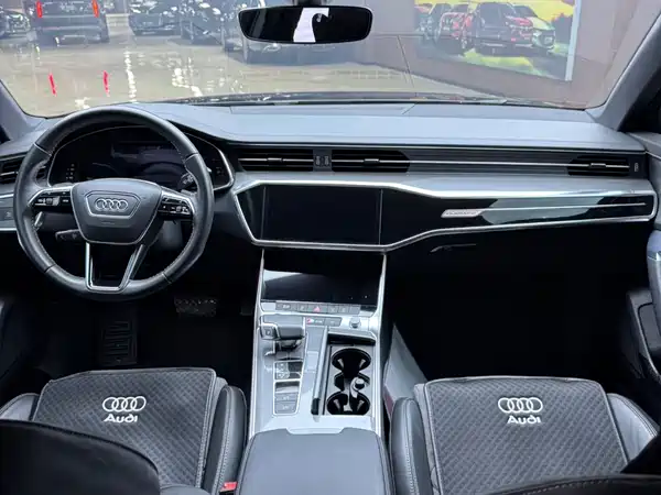 Audi A6L 2020