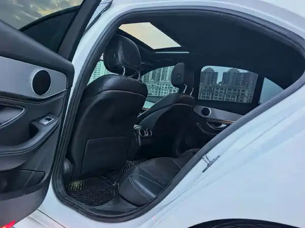 Mercedes-Benz C-Class 2018