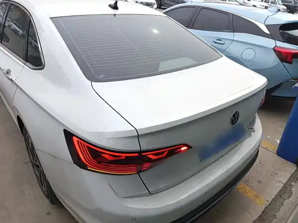 Volkswagen Sagitar 2023