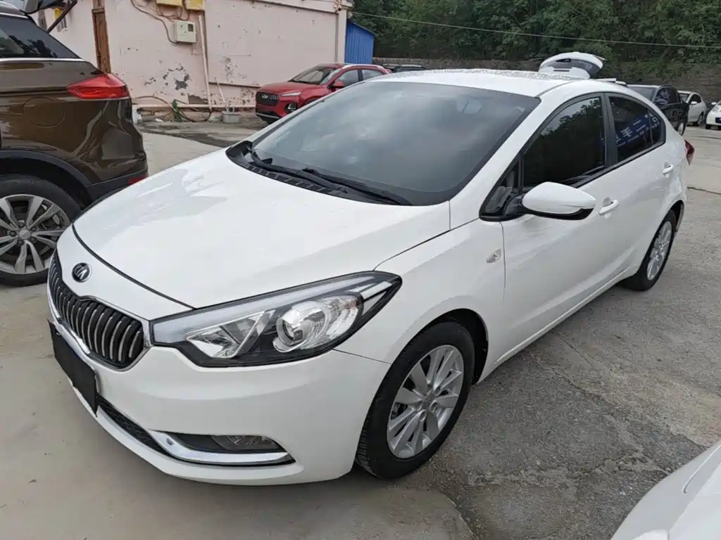 Kia K3 2015 — фото 1