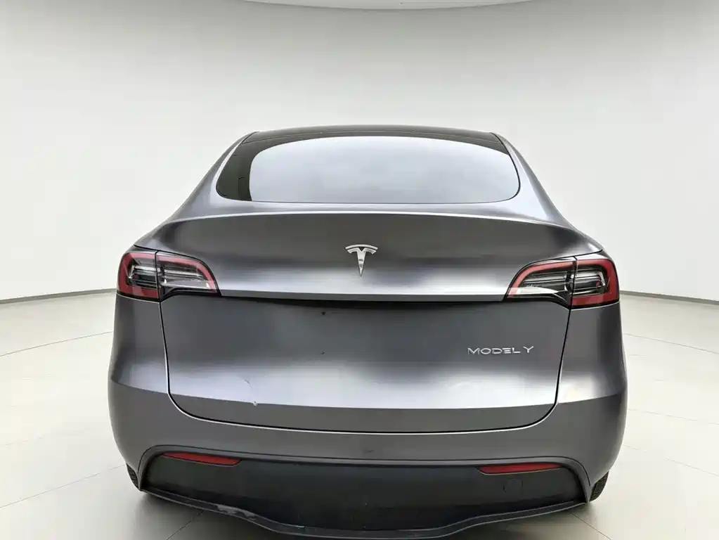 Tesla Model Y 2022 — фото 5
