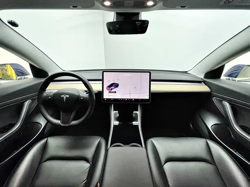 Tesla Model 3 2020 — фото 11