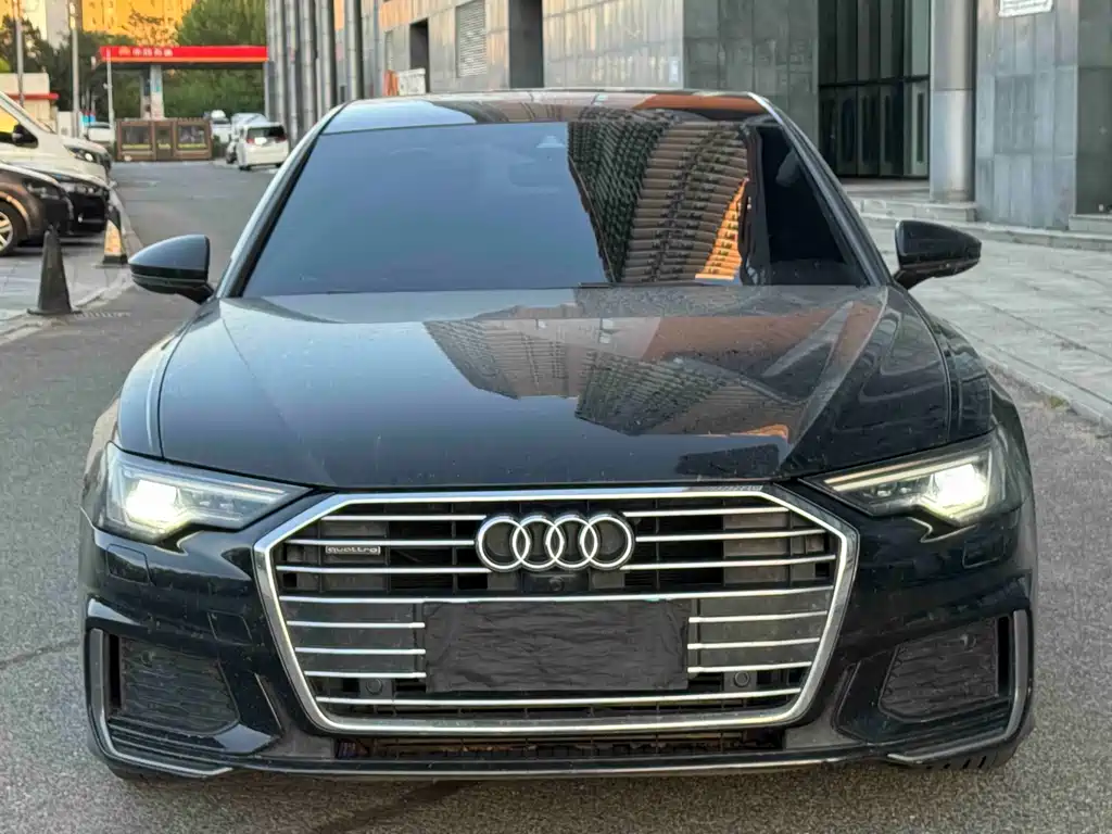 Audi A6L 2020 — фото 1