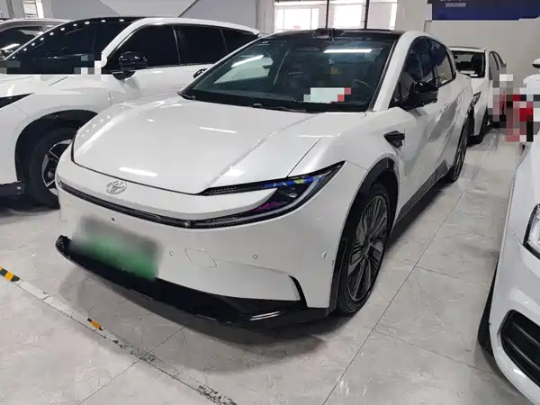 Toyota bZ5 2025
