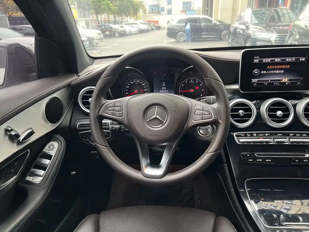 Mercedes-Benz GLC Coupe 2017 — фото 10