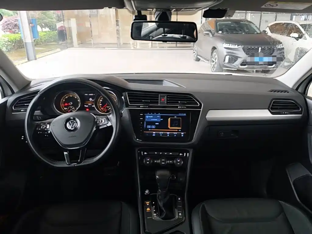 Volkswagen Tiguan L 2020 — фото 10