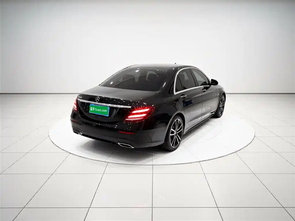 Mercedes-Benz E-Class 2019 — фото 4
