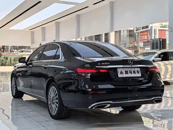 Mercedes-Benz E-Class 2023