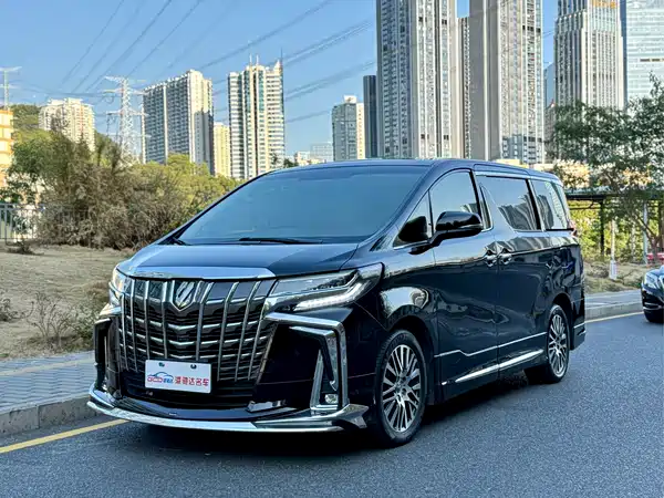 Toyota Alphard 2015
