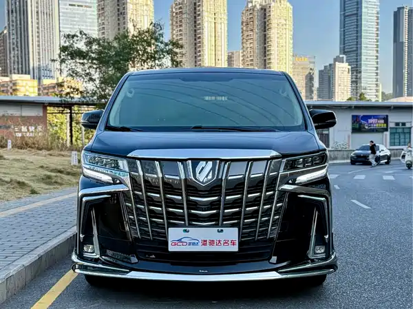 Toyota Alphard 2015