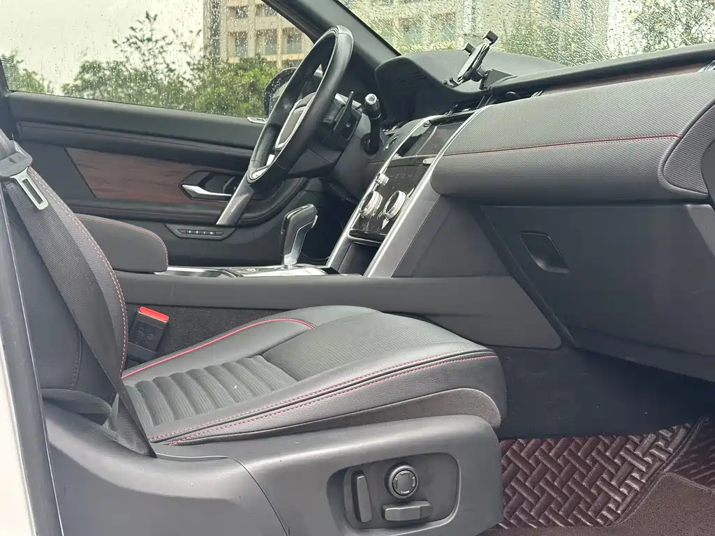 Land Rover Discovery Sport 2020 — фото 20