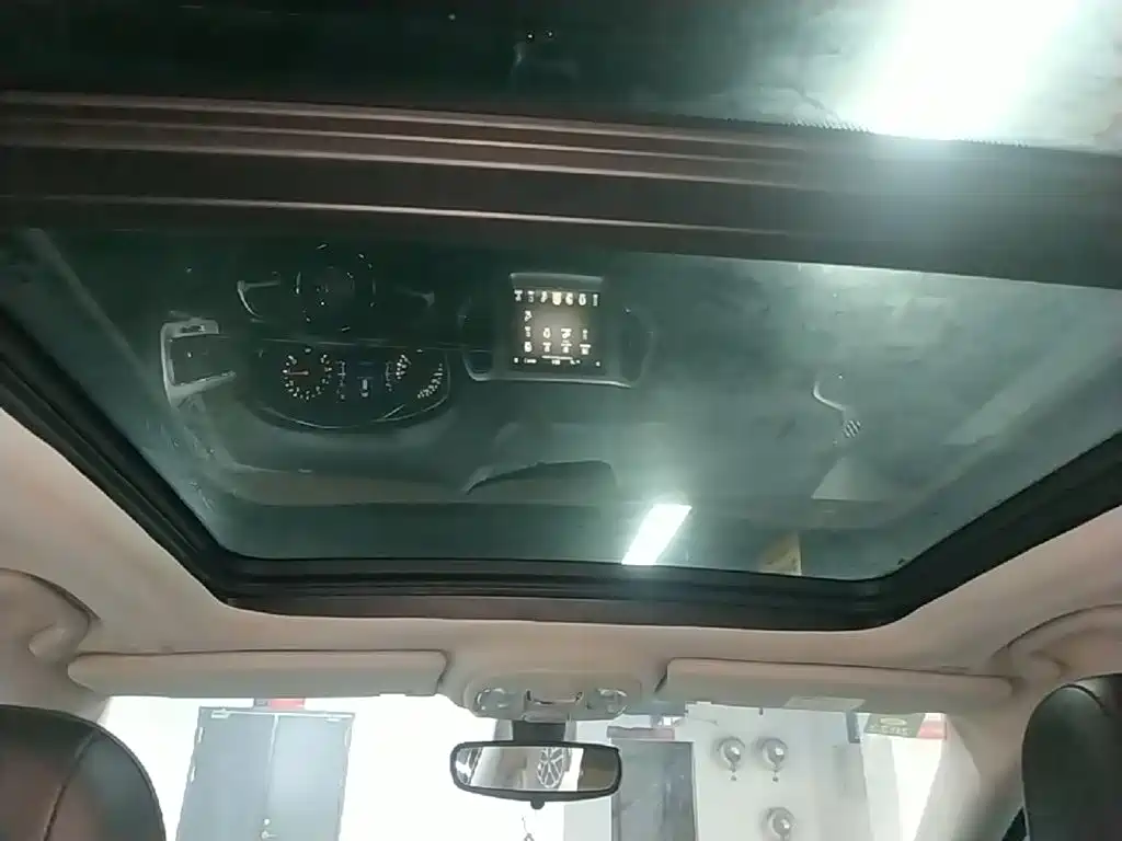 Jeep Compass 2018 — фото 18
