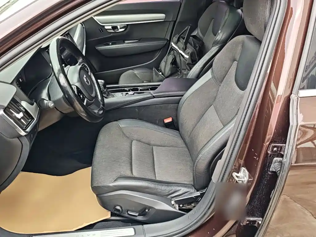 Volvo S90 2018 — фото 15