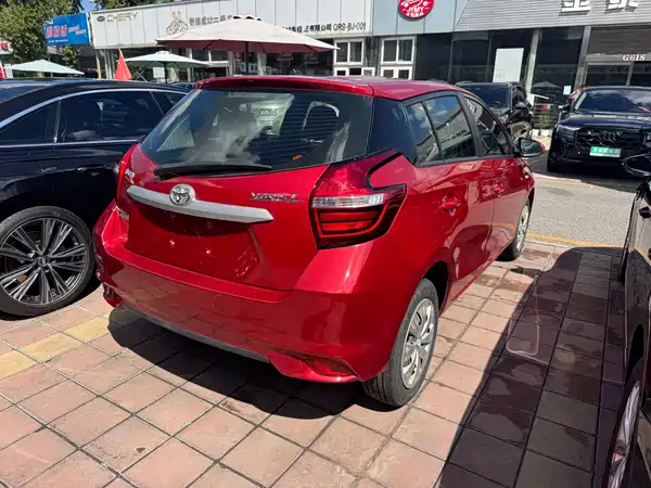 Toyota Yaris L 2017