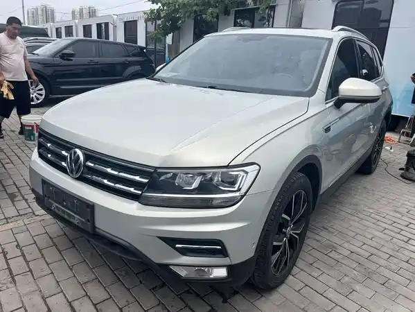 Volkswagen Tiguan L 2020