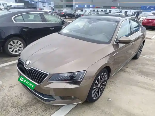Skoda Superb 2016
