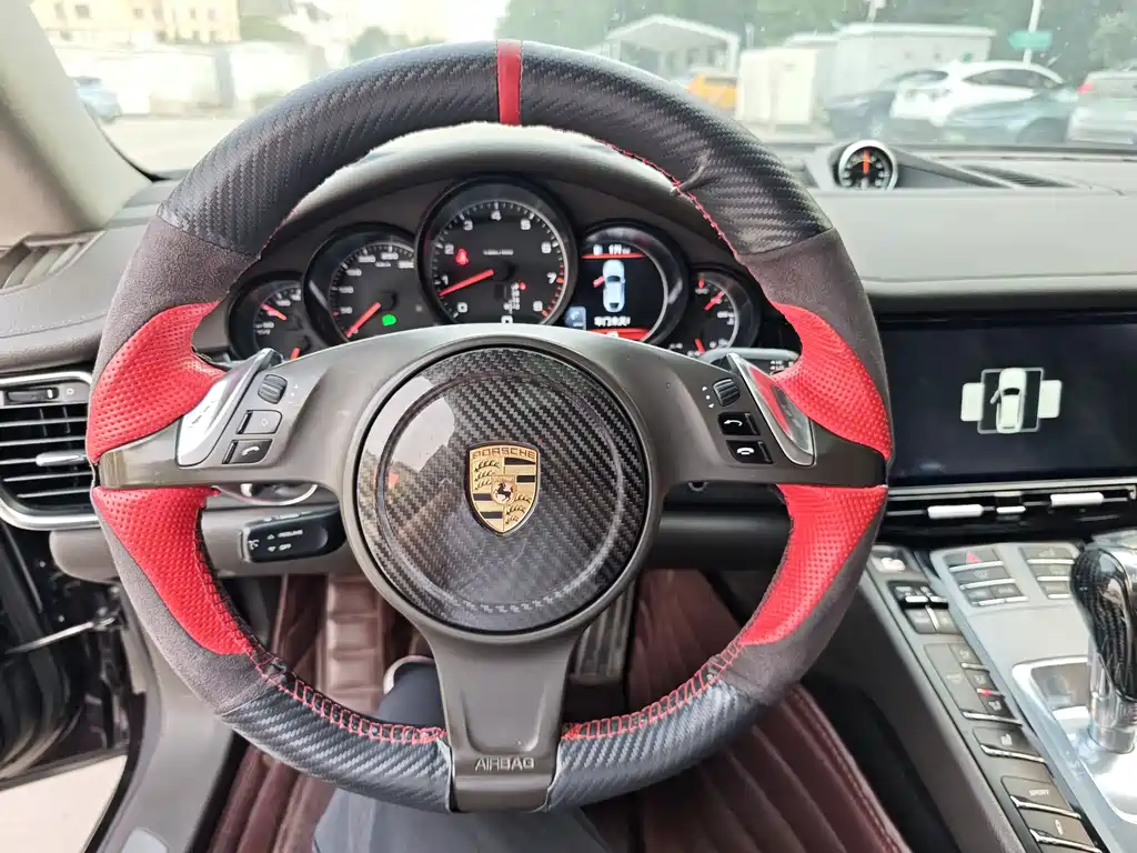 Porsche Panamera 2015 — фото 10