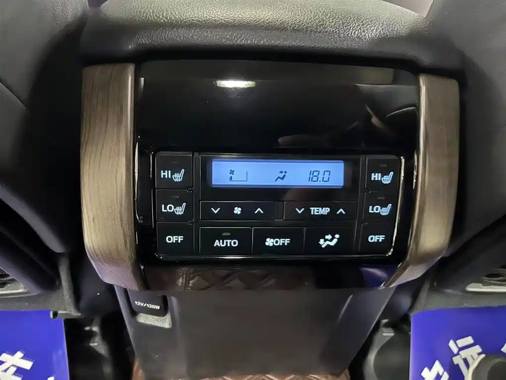 Toyota Prado 2018 — фото 13