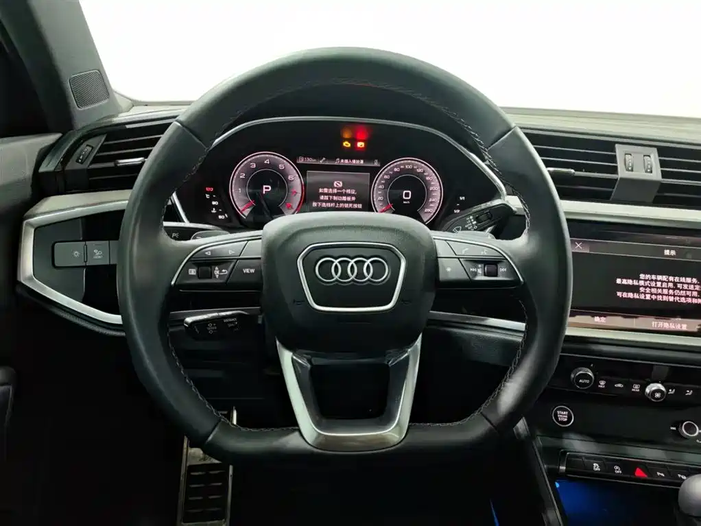 Audi Q3 2025 — фото 11
